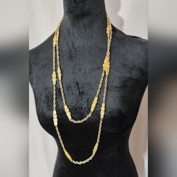 Judith Leiber 1970s Vintage Long Necklace | Rare Gold-Plated Collectible Chain - Picture 14 of 16